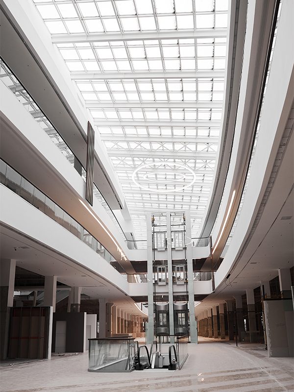 empty-shopping-mall-architecture-NYM7D28